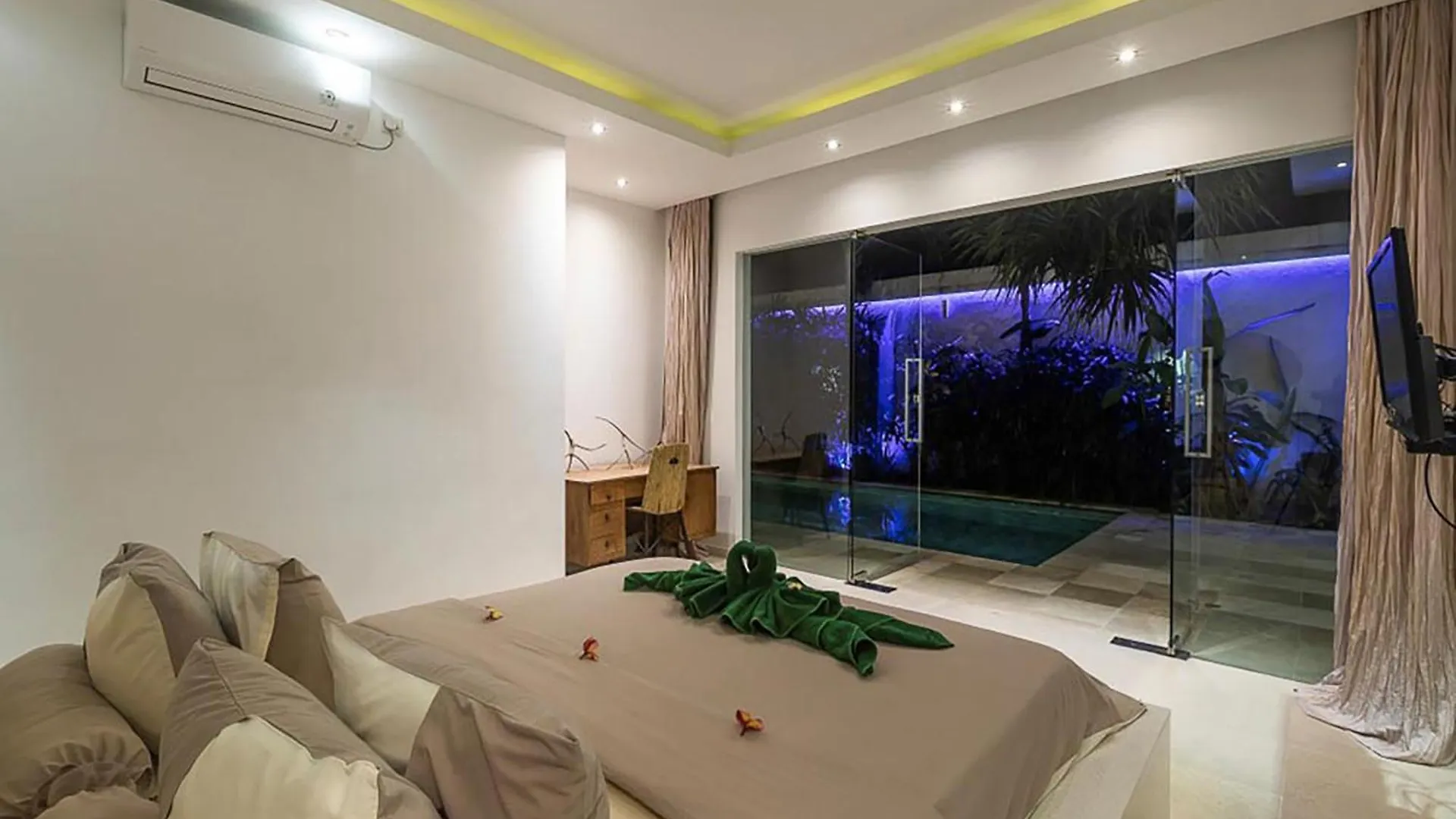 Villa Kallayaan By Optimum Bali Villas Seminyak  Indonesia