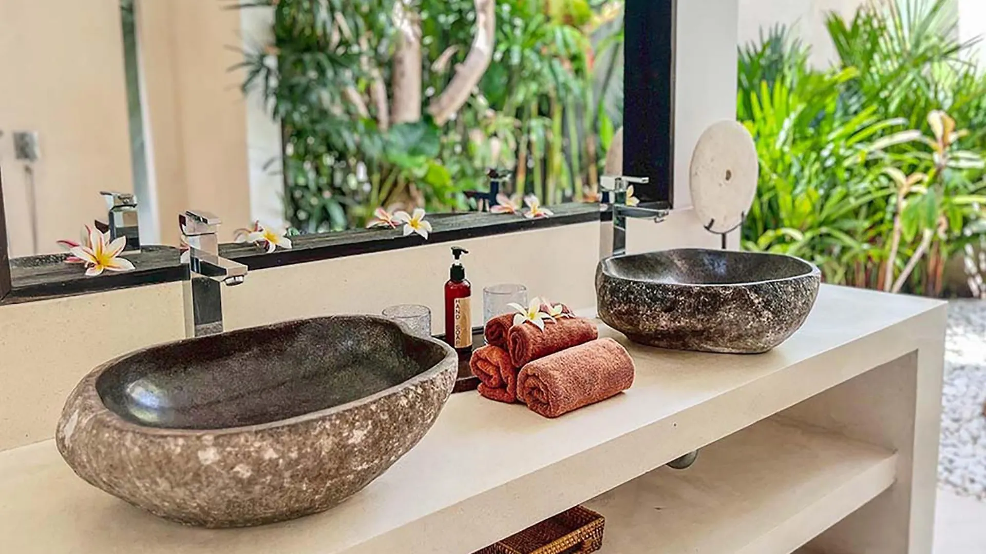 Villa Kallayaan By Optimum Bali Villas Seminyak   Seminyak (Bali)